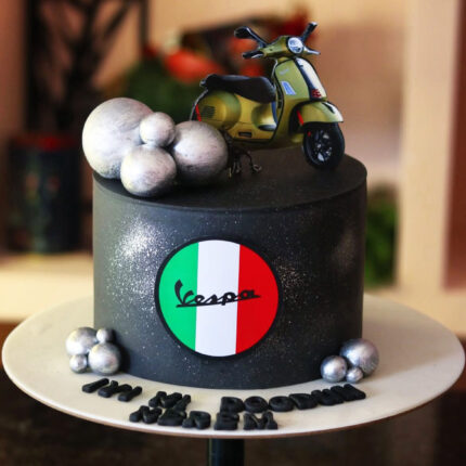 Vespa Tutkunlarına Özel İtalyan Şıklığı Pastası