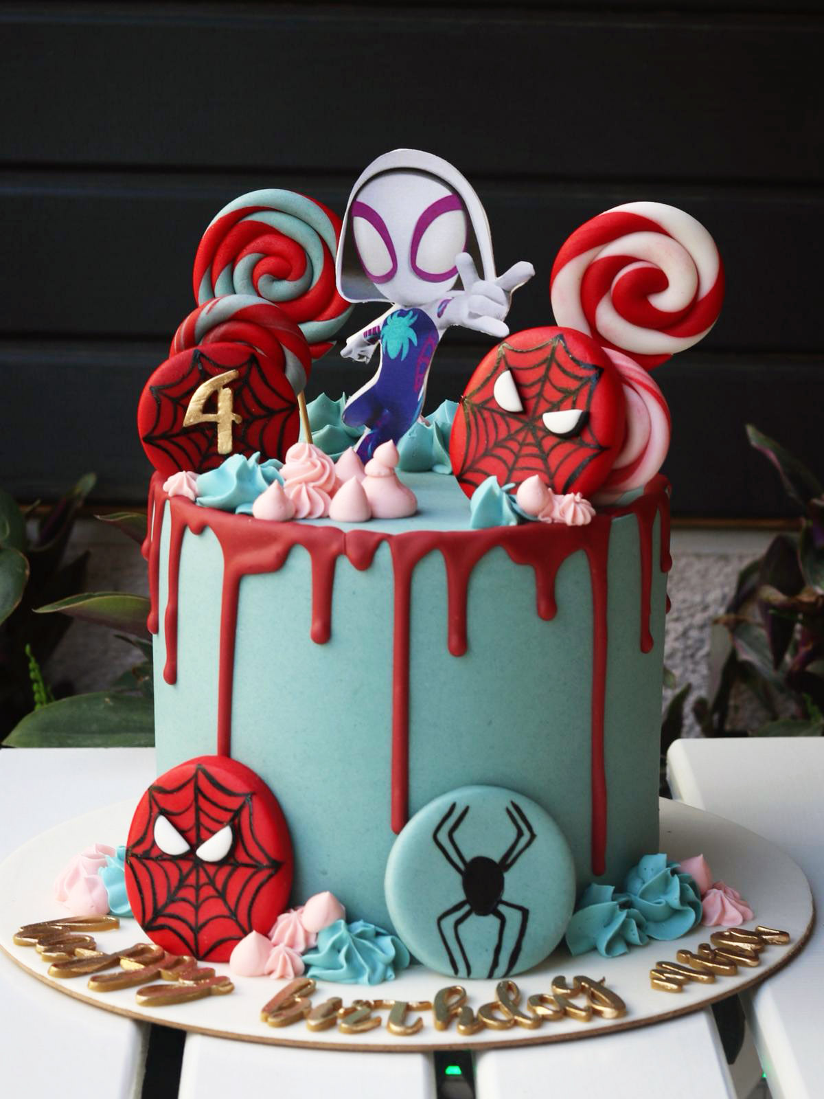 Ghost-Spider (Spider-Gwen) Macera Pastası